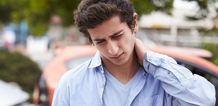 patient with pinched nerve needing auto accident chiropractor in Sherman