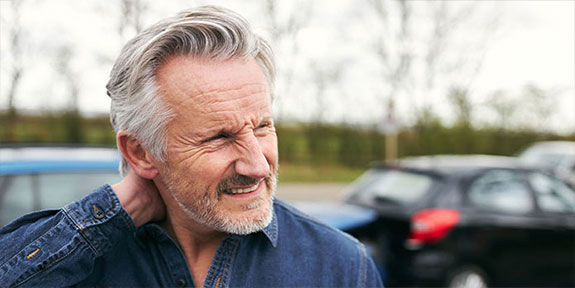 patient getting auto accident chiropractic in Sherman